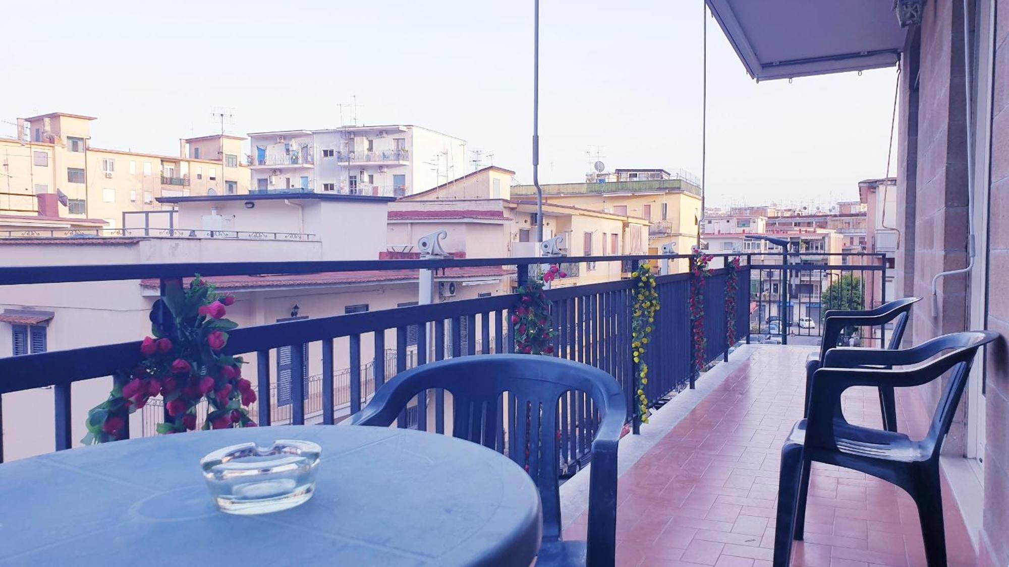Napoli Stadio - 3 Bedrooms - 2 Bathrooms - Free Park Екстер'єр фото